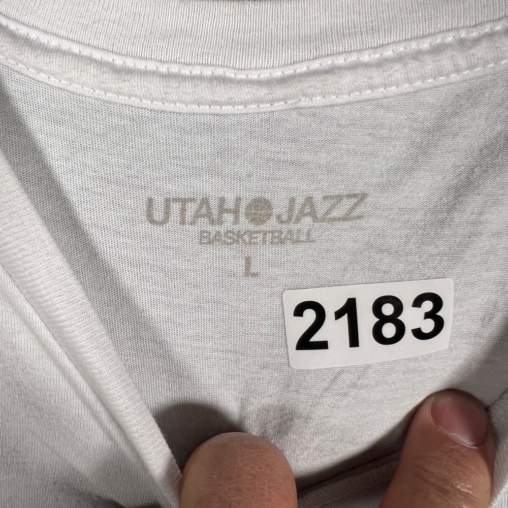 Utah Jazz Basketball T Shirt Mens Large White Purple Graphic Tee NBA - Picture 2 of 5